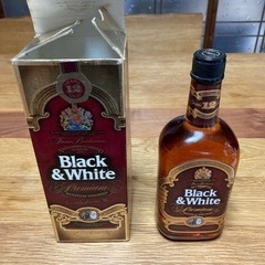 ブラック&ホワイト　スコッチウイスキー　12年【最終値下げです】