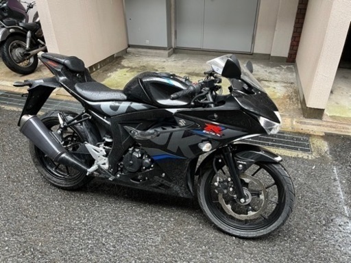 【スズキ　GSX-R125  絶好調　オールブラック人気車両　実働車　ABS付き スズキ GSX-R125 絶好調 オールブラック人気車両 実働車 ABS付き