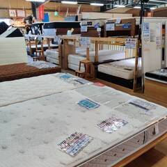 【愛品倶楽部柏店】シングルベッド 収納付き 「F:ニトリ ジオチェスト 」「M:ニトリ 硬質マットパーム3  & 西川 エアー (ハード)」