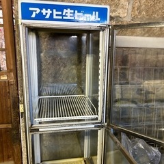 企業もの　古い冷蔵庫