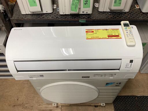 K05210　中古エアコン ダイキン 2018年製 主に6畳用 冷房能力 2.2KW / 暖房能力 2.2KW