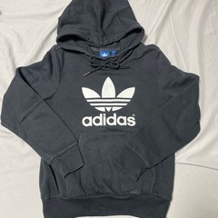 取引終了　adidas黒パーカー