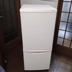 家電 キッチン家電 冷蔵庫　NR-B14HW　2023年製　（4.3）