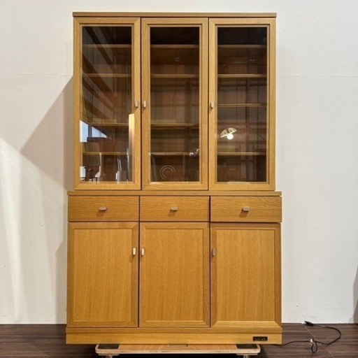 【超美品】旭川家具　アーリー・タイムス アルファ社製　食器棚　キッチンボード　飾り棚　コンセントボックス付　MUKU工房