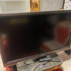 お話し中　シャープ40インチテレビ