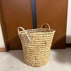 【本日限定値下げ】大型のカゴ