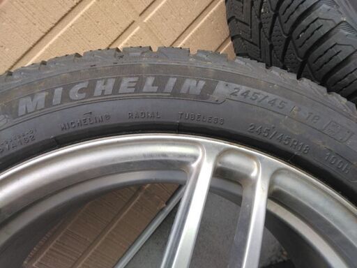 18ｲﾝﾁ ｱﾙﾐﾎｲｰﾙプロドライブGC-5K 18×8J 42 pcd120 ミシュランx-ice  