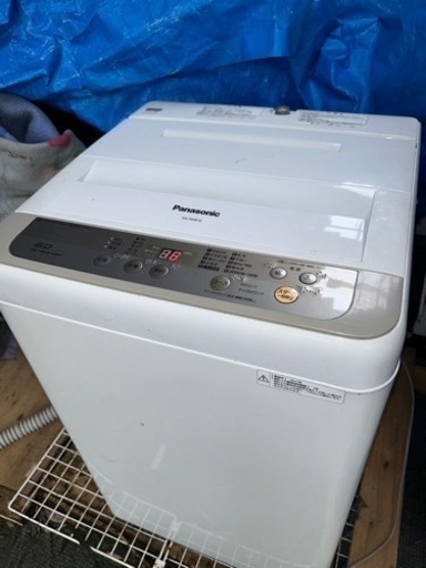 パナソニック✨全自動電気洗濯機✨NA-F60B10