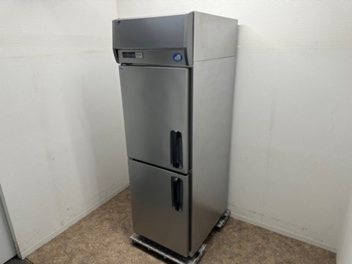 パナソニック　Panasonic　業務用　縦型冷凍冷蔵庫　４８８L　厨房　飲食店　１００V　SRR-K681C