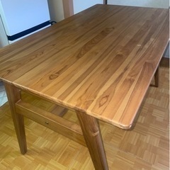 木製ダイニングテーブル　横幅130×奥行74.5×高さ73