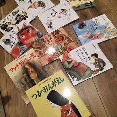 お安くしました！新品、ほぼ未使用絵本　日本、世界の名作シリーズ　...