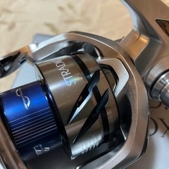 シマノ　23 ストラディック4000XG 新品未使用です。
