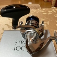 シマノ　23 ストラディック4000XG 新品未使用です。