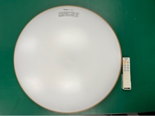⚠️取引中⚠️パナソニック LEDシーリングライト 調光 調色タイプ リモコン付 ~8畳 ミディアムブラウン仕上 HH-CE0819AH