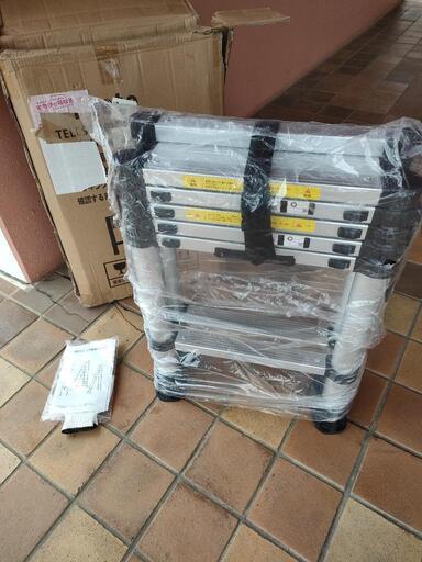 新品未使用　収縮ハシゴ　2m 出品の為に開封しました