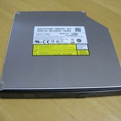 DVDマルチドライブ　ベゼル付き　SATA厚さ12.5mm 動作品