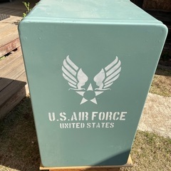 米軍が器具などを収納するステーションデスク MEDICAL INSTRUMENT