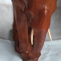 木彫りのアフリカ像