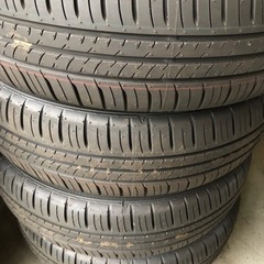 新しいタイヤ165/60/15  