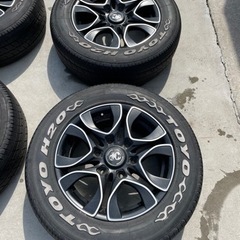 大特価NV350 キャラバン用　タイヤ付きセット