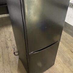 北九州市内配送無料店　2023年式　アイリスオーヤマ IRIS OHYAMA IRSD-14A-B [冷蔵庫 142L ブラック]