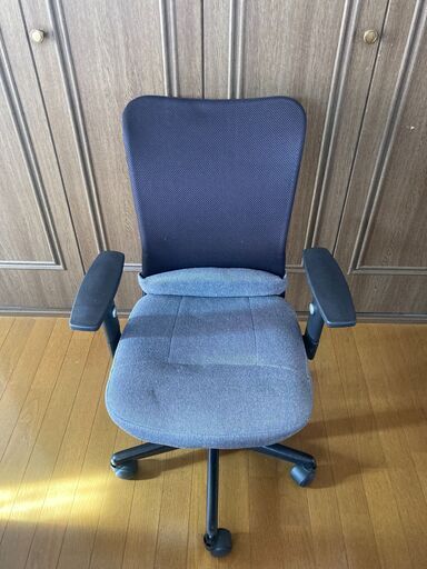 オフィスチェア　椅子