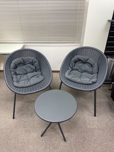 【商談中】①ガーデン テーブル 3点セット ラタン調 ガーデンファニチャー ベランダ 椅子 チェア 屋外 スタッキング コンパクト グレー[JIMO0021][AK]