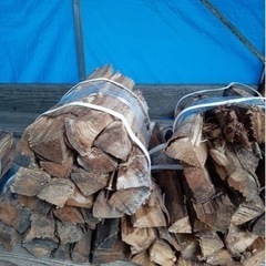 アカシアの薪　乾燥してます。