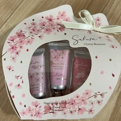 ハンドクリームスペシャルケアセット　SAKURA