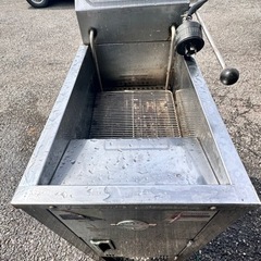 値下げ　フライヤー　大容量　200V