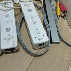 ニンテンドー　wii 　2006年モデルとソフト5本　改造あり