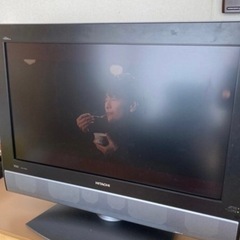 テレビ　32型