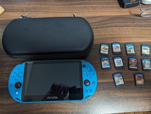 お渡し候補者決定『値下げ』中古　PS VITA(1人用ソフト多数、純正充電ケーブル付き)値下げ交渉可