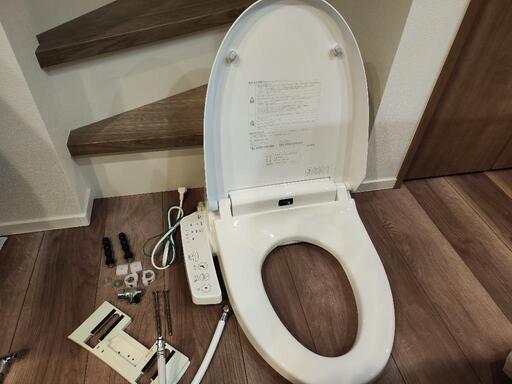 未使用に近い】温水洗浄便座 LIXIL CW-H42 2022年製