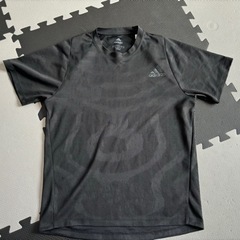 adidas Tシャツ