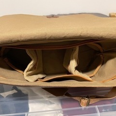 ACRUアクリュ　レザーカメラバック