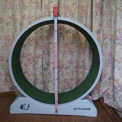 ★新品です★【天気に関係なく運動不足を解消】静音設計のキャットホイールは、ホイールが回転するので室内でも思いっきり全力疾走可能。猫ちゃん以外にも、小型犬に対応し、お外に散歩に出かけるのが難しい高齢犬でも、おうちで運動できます。