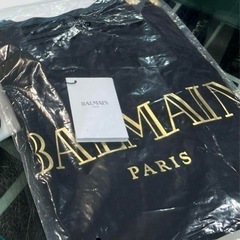 ドバイ購入 BALMAIN Tシャツ メンズ Mサイズ ブラック...