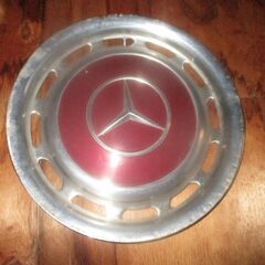 クラシツク―ベンツホイルキャツプ―オブジエーでの出品です