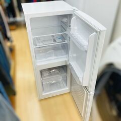 【レガストック川崎本店】YAMAZEN 山善 2ドア冷凍冷蔵庫 ホワイト YFR-D111 106ℓ 2023年製 レガストック川崎本店】YAMAZEN 山善 2ドア冷凍冷蔵庫 ホワイト YFR