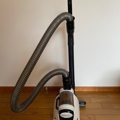 TOSHIBA サイクロン式掃除機