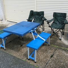 【決まりました】キャンプ　折り畳み　テーブル　椅子のセット　パラソル付