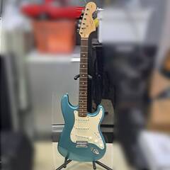 Squier by Fender ストラトキャスター　ブルー　エ...