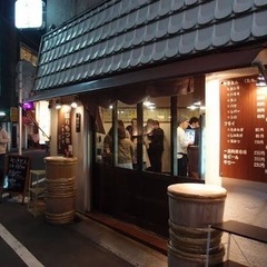 今日19時ごろから！新宿の立飲み屋で乾杯したい🍻