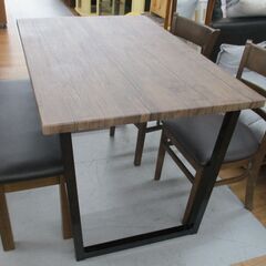 R617 モダンダイニング4点セット、椅子2脚＆ベンチセット、幅120cm 