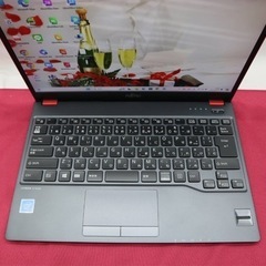 相談中 美品 超軽 富士通ノート暴速起動 高性能Celeron＋新品メモリ8GB