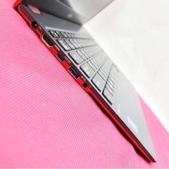 相談中 美品 超軽 富士通ノート暴速起動 高性能Celeron＋新品メモリ8GB