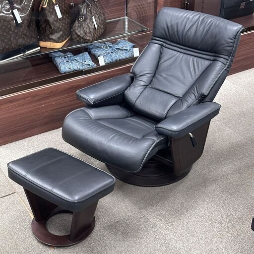 【リサイクル市場エコ伊川谷】TRIBUNA / トリブナ 朝日木材加工 リクライニングチェアセット Pulito 総革張り 回転式 オットマン 【取りに来られる方限定】【軽バン1時間貸出無料】