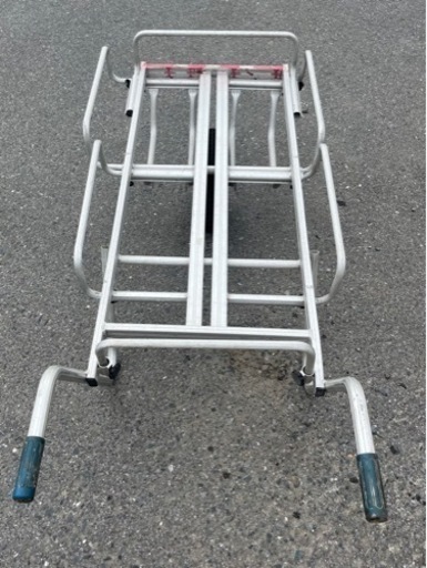 アルミ製　一輪車　コンテナ　運搬　軽量　枠付