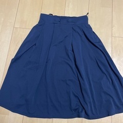 紺スカートM